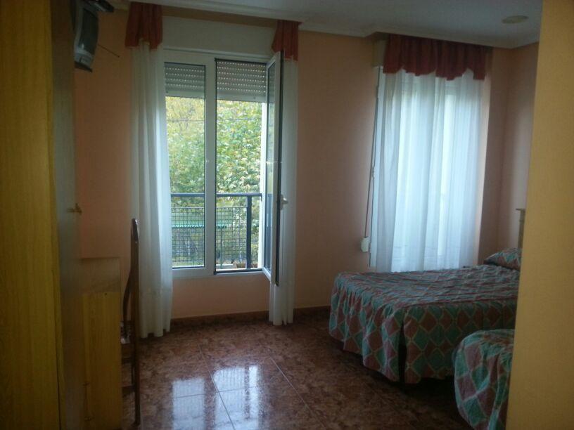 Hotel Durtzi Sobron Екстериор снимка